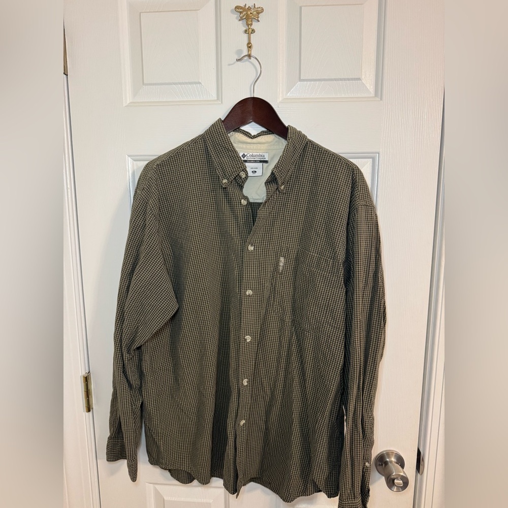 Columbia Flannel Long Sleeve Button Up size XL Green Checkered